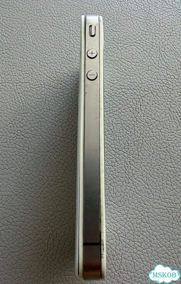 iPhone 4, 8 ГБ, 1 SIM фото 3