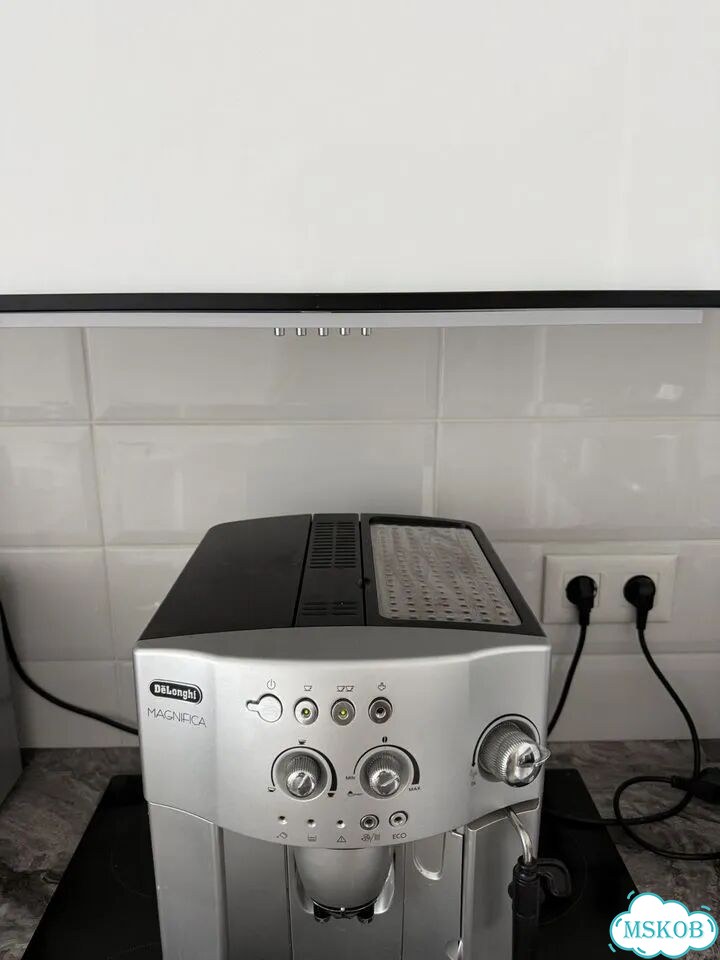 Кофемашина delonghi magnifica фото 2