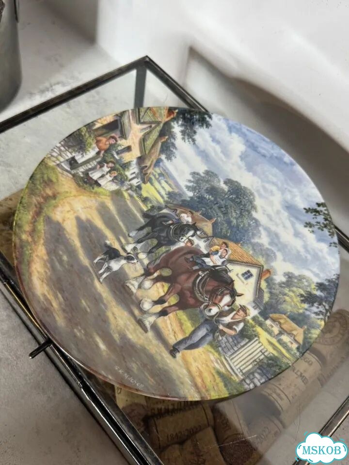 Тарелка Wedgwood, Royal Doulton The Village Shires фото 5