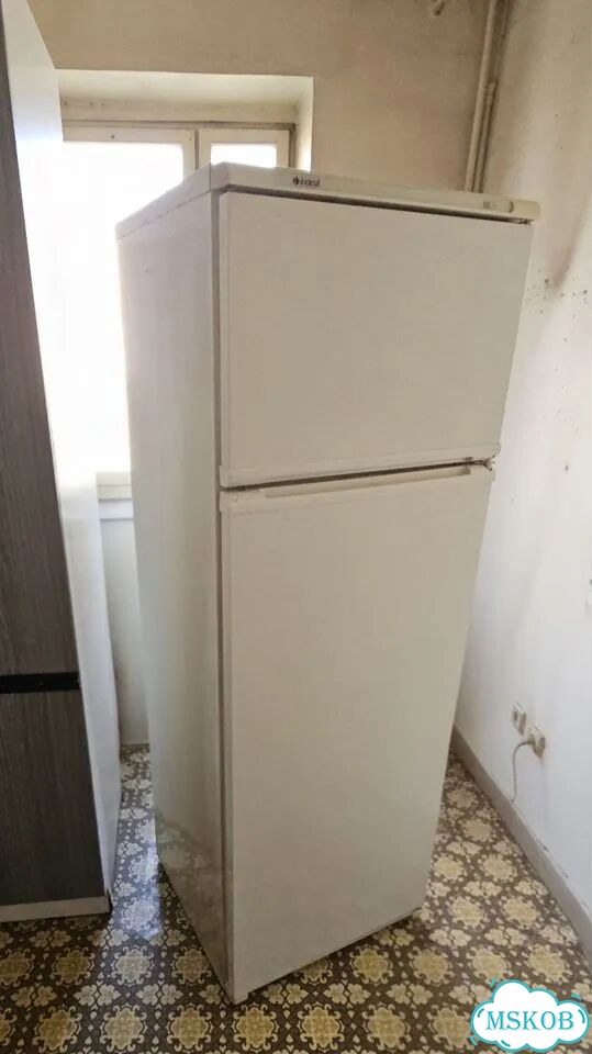 Холодильник indesit бу рабочий фото 1