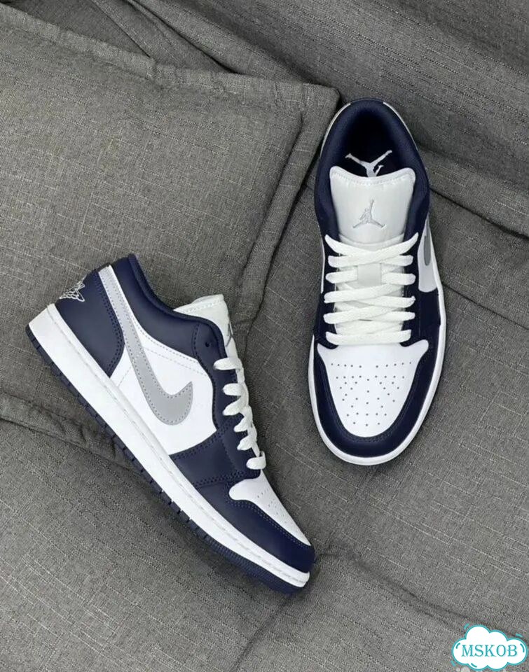 Nike Air Jordan 1 Low Midnight Navy Wolf фото 1