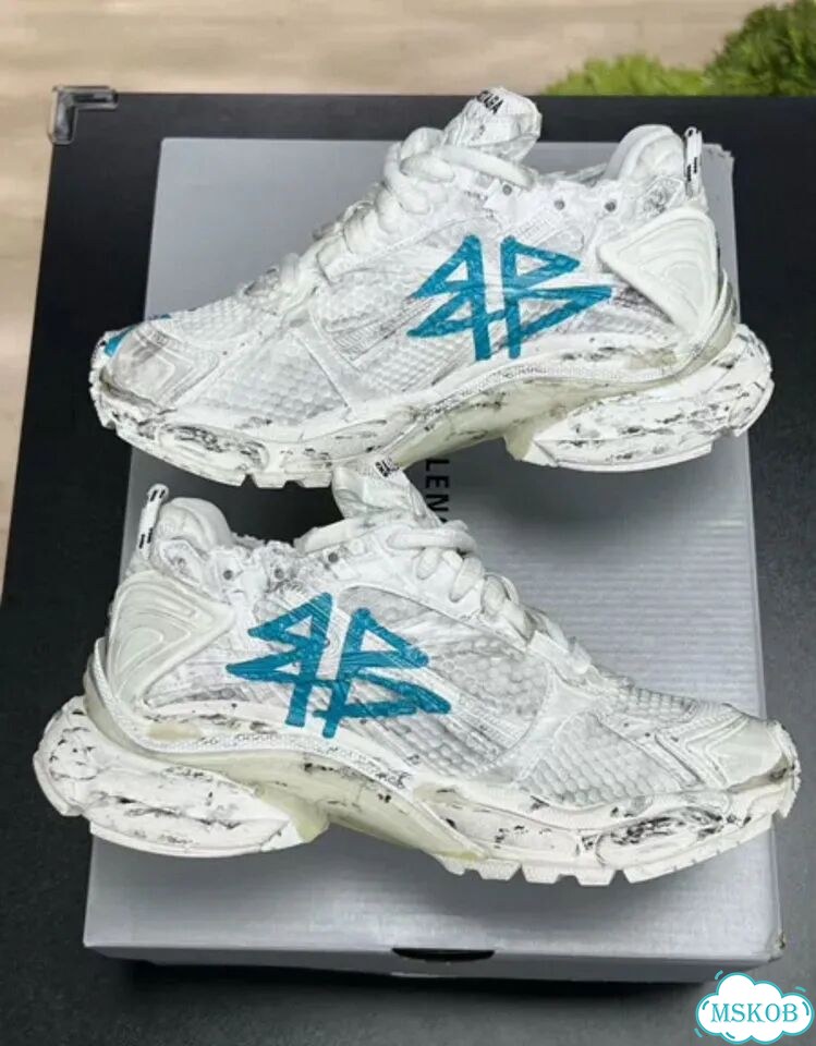 Balenciaga Runner Graffiti фото 2