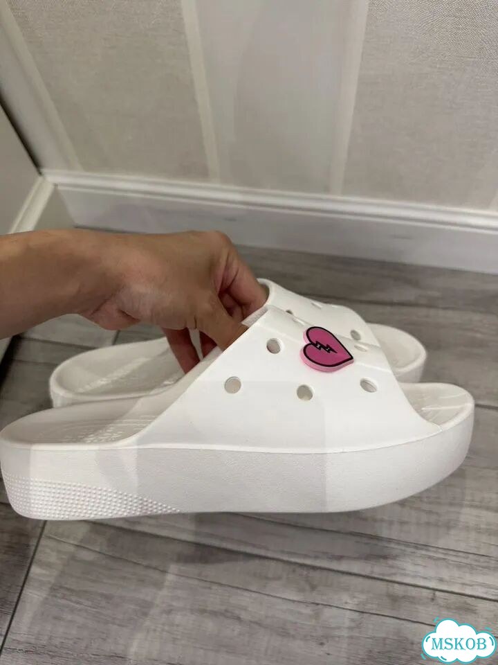 Шлепки Crocs фото 3