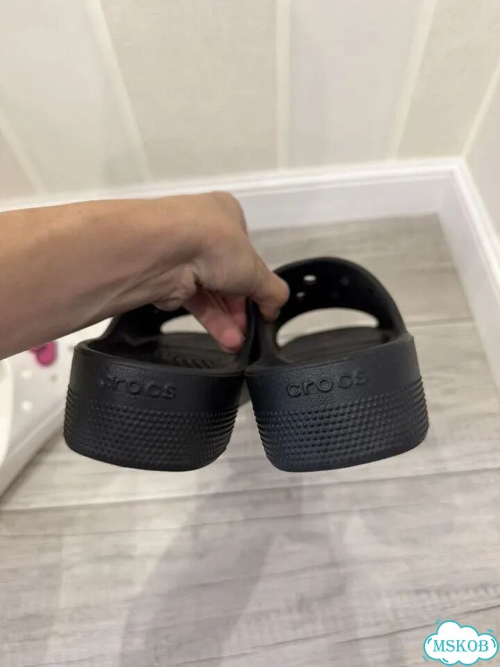 Шлепки Crocs фото 8