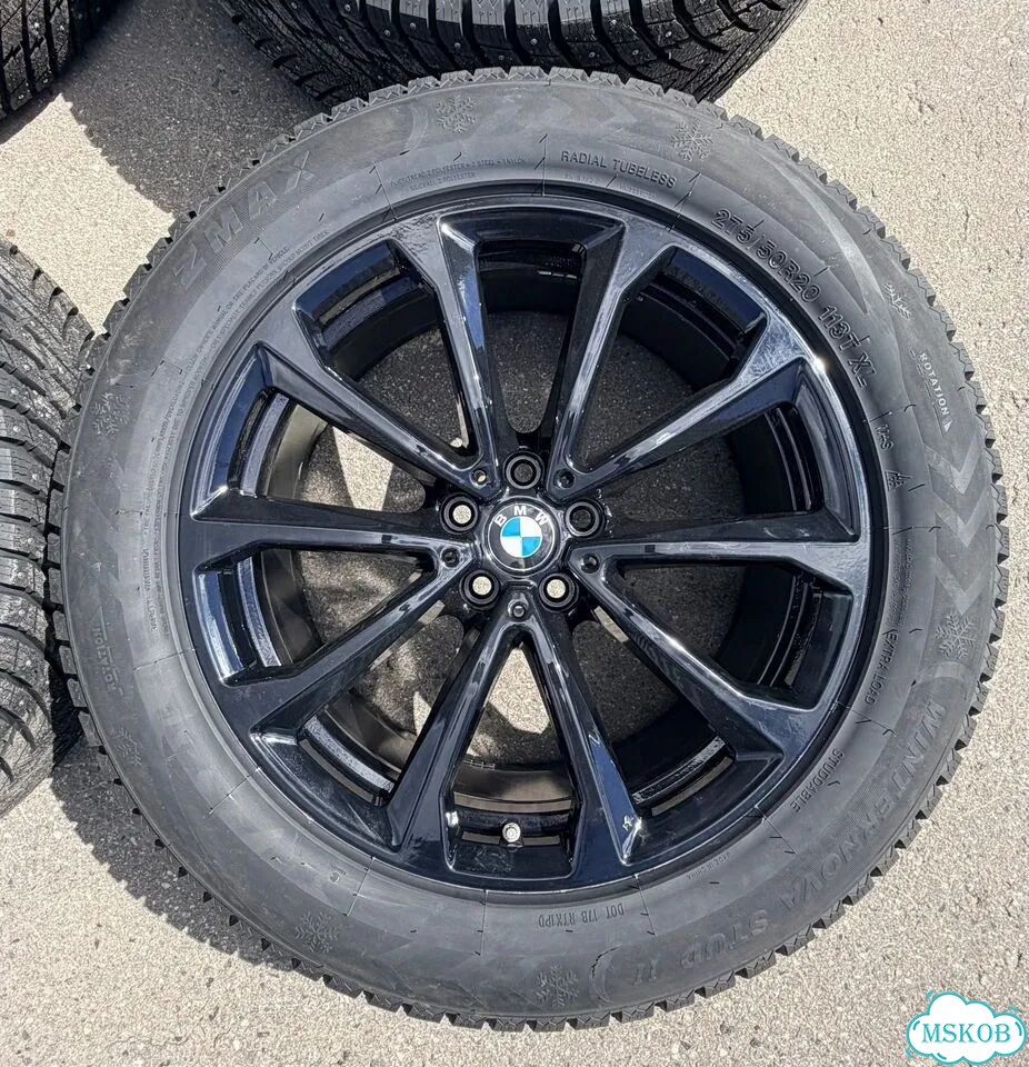 Комплект новых зимних шин на оригин. дисках BMW фото 5