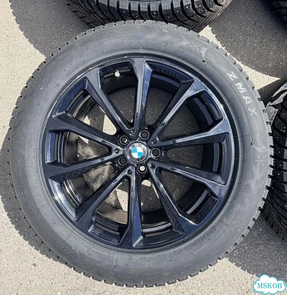 Комплект новых зимних шин на оригин. дисках BMW фото 6