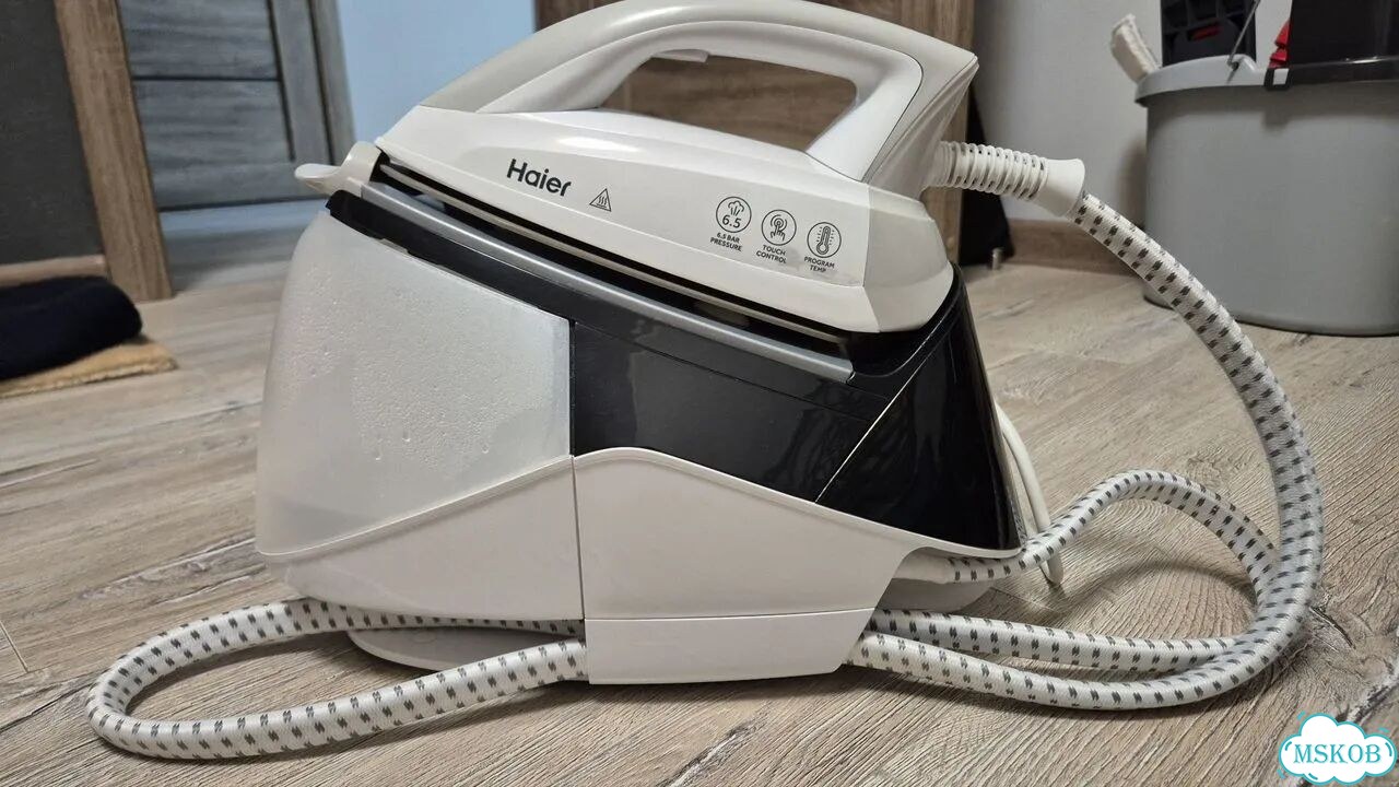 Утюг с парогенератором Haier фото 1