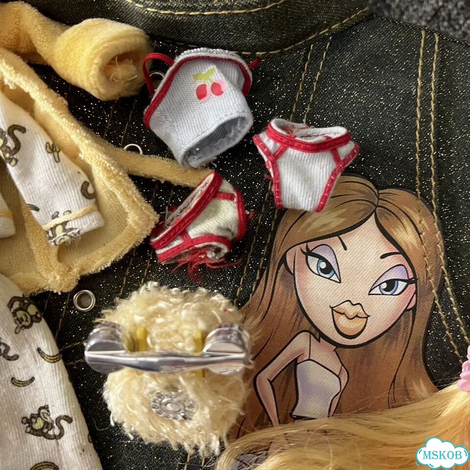 Bratz лот кукла с кейсом фото 5
