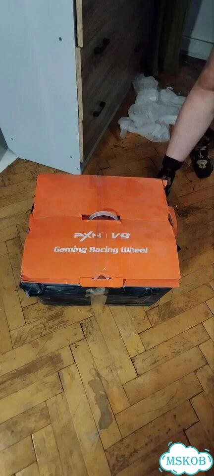 PXN V9 — игровой руль с педалями и коробкой фото 7