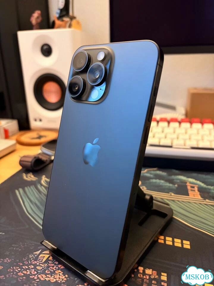 iPhone 15 Pro Max, 1 ТБ, SIM + eSIM фото 1