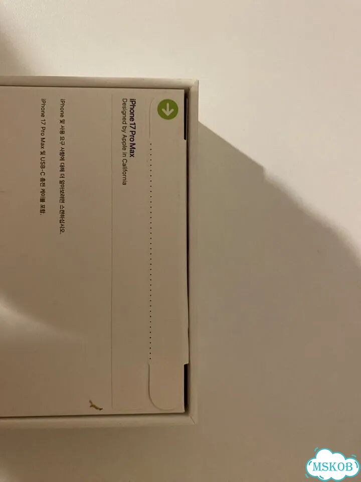 iPhone 17 Pro Max, 256 ГБ, SIM + eSIM фото 2