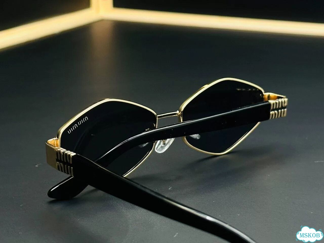 Солнцезащитные очки женские miu miu фото 8