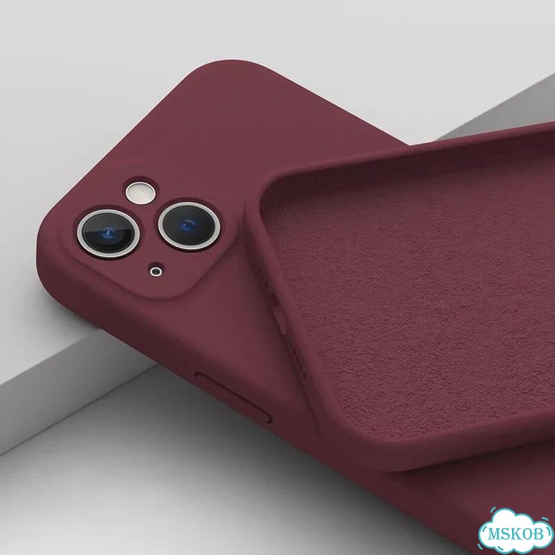 Красный чехол для iPhone 16 из жидкого силикона фото 5