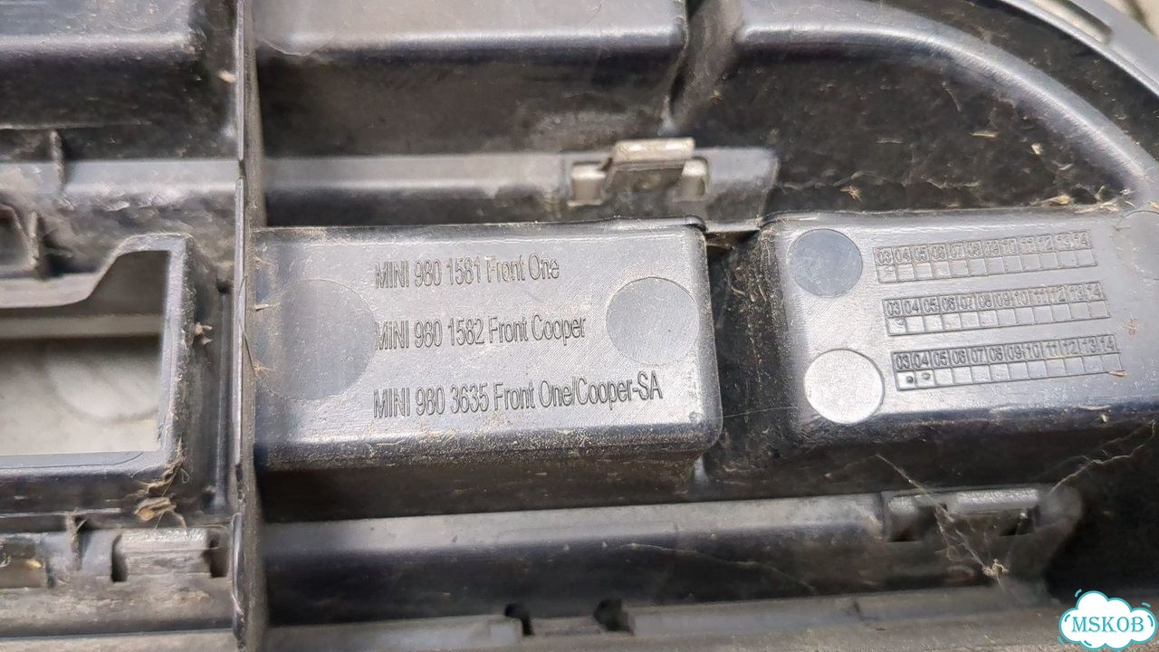 Решетка радиатора Mini Countryman (R60) фото 9