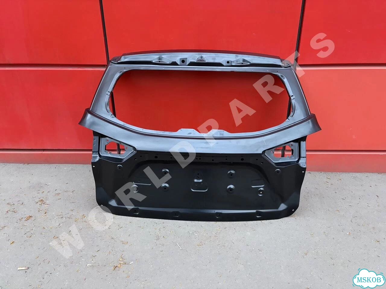 Крышка багажника Geely Atlas 16-22 фото 2