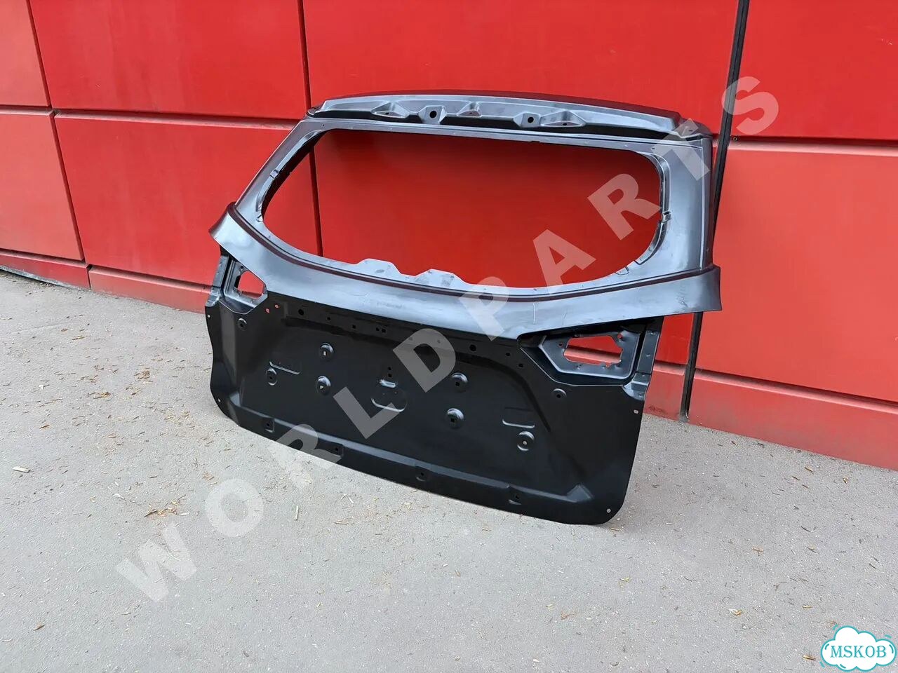 Крышка багажника Geely Atlas 16-22 фото 3