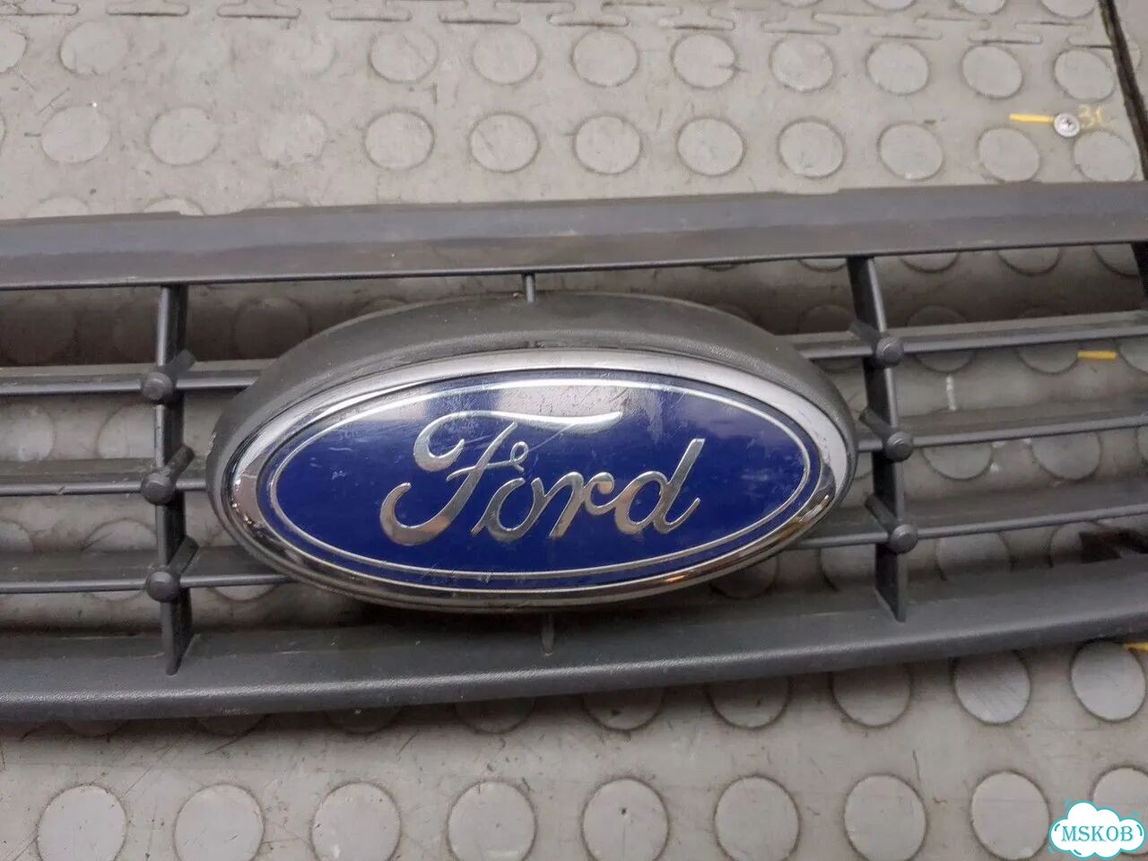 Решетка радиатора Ford Focus 2 фото 3
