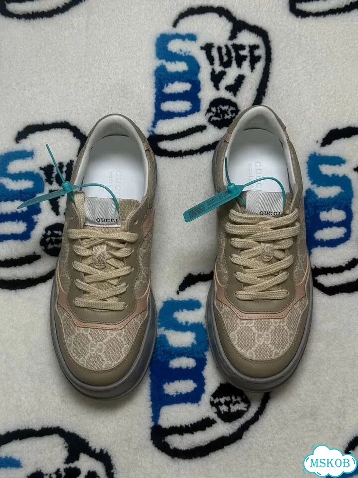 Gucci Chunky B Оригинал фото 8