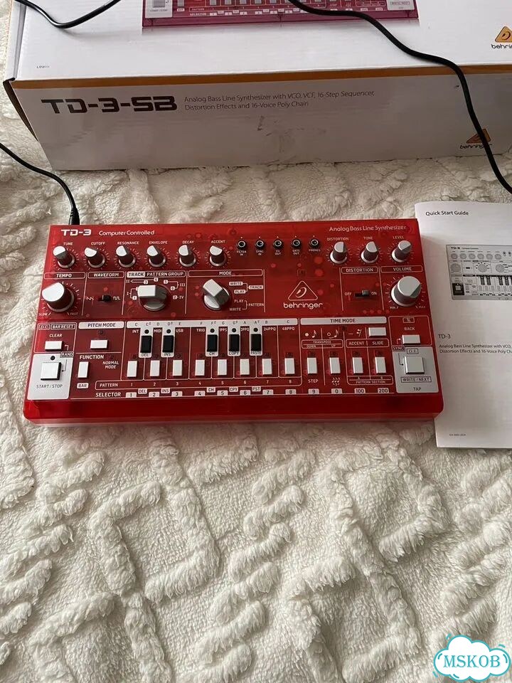 Behringer TD-3-SB (почти новый) — Продаю фото 1