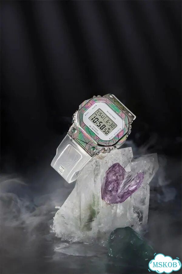 Часы Casio G-shock GM-S5640GEM-7E фото 2