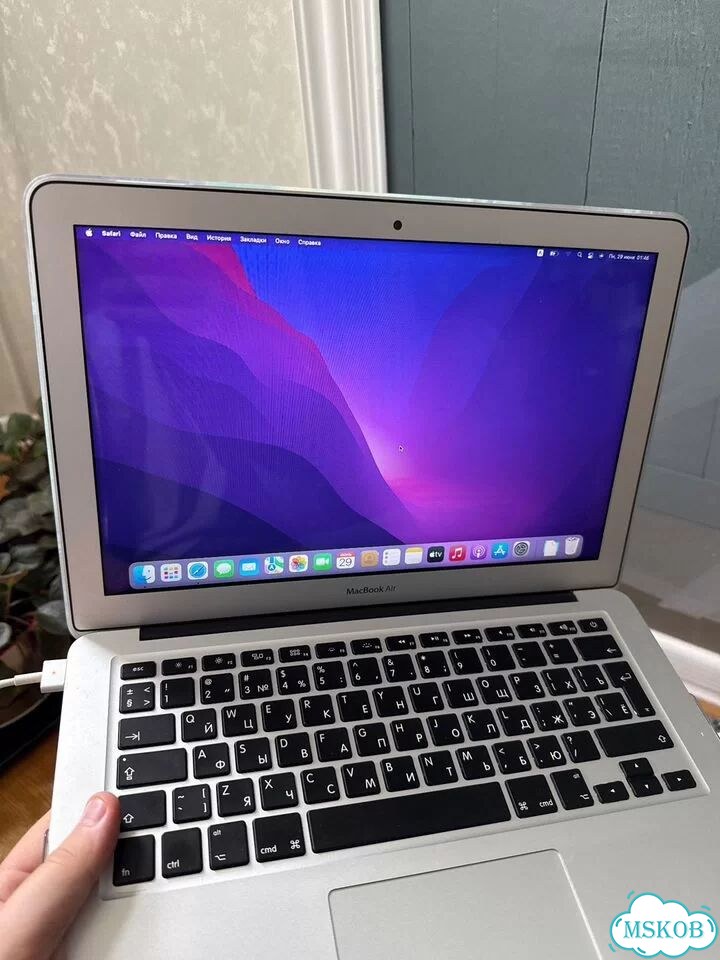 Macbook Air 13 (2017) i5 1.8 ггц, 8 Гб озу фото 1