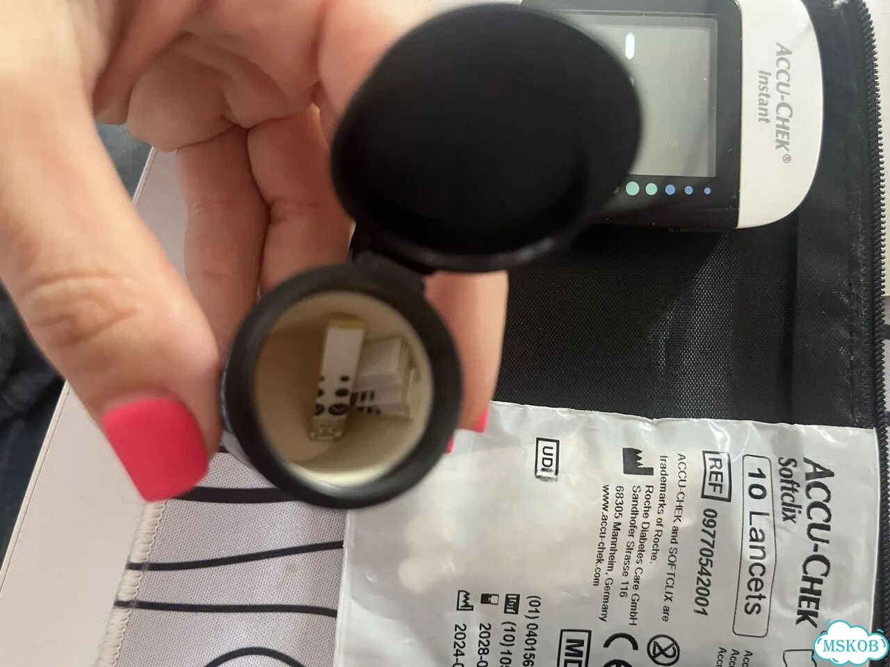Глюкометр accu chek instant softclix фото 2