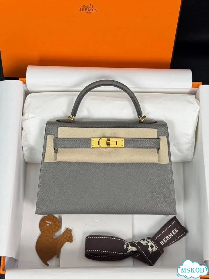 Женская сумка Hermes Pochette 19 серая фото 1