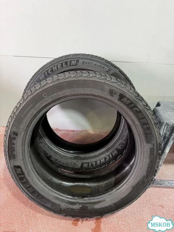 Michelin Alpin 5 245/45 R18 100V фото 1