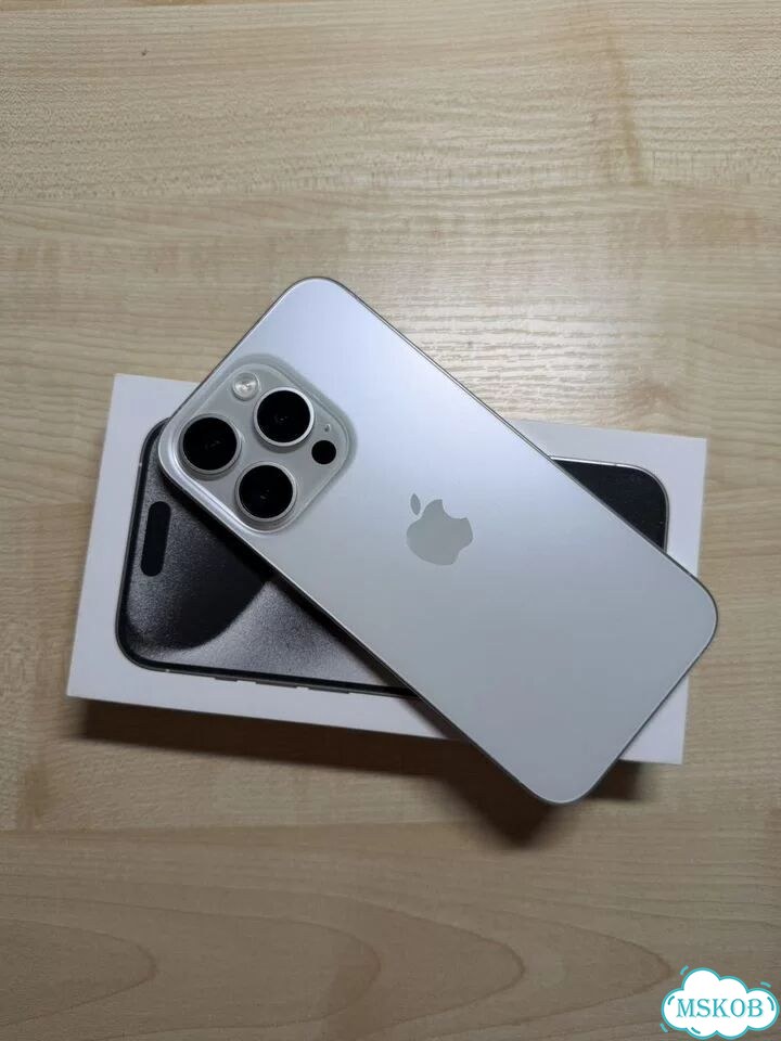 iPhone 15 Pro, 256 ГБ, SIM + eSIM фото 1