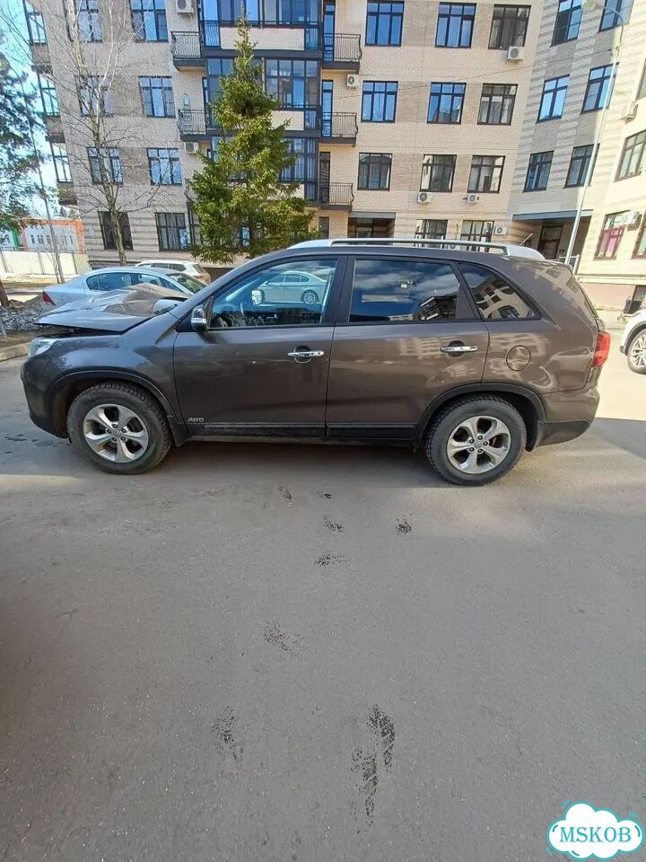 Kia Sorento 2.4 AT, 2018, битый, 135 000 км фото 3