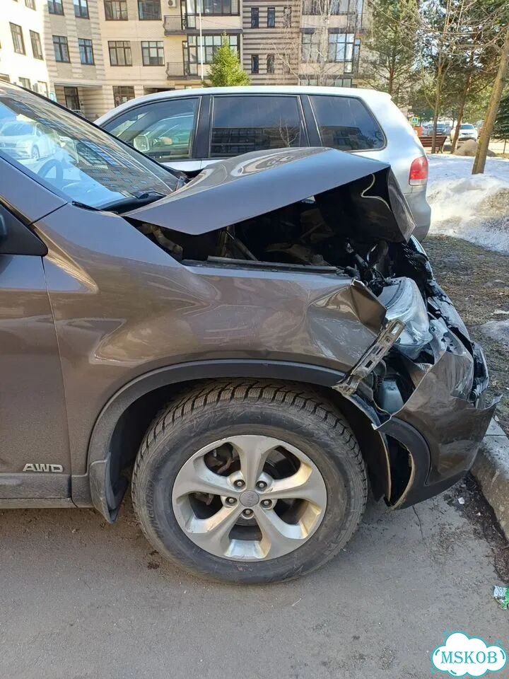 Kia Sorento 2.4 AT, 2018, битый, 135 000 км фото 4