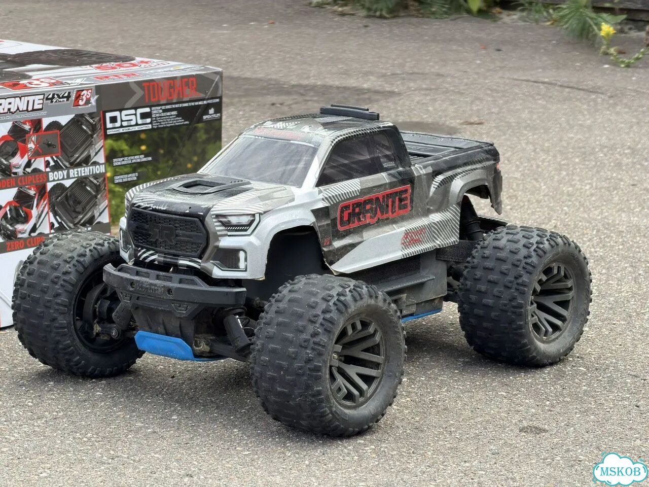 Arrma granite 3S фото 2