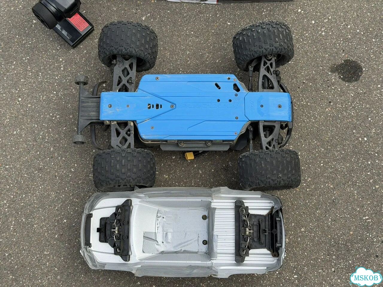 Arrma granite 3S фото 4