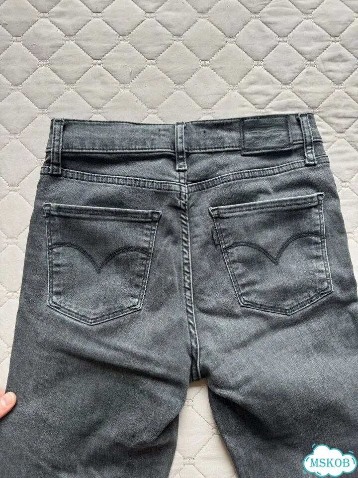 Серые Levis 720 super skinny 25 размер фото 1
