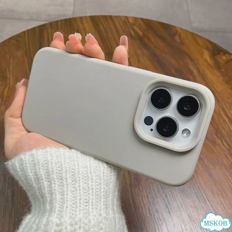 Синий чехол для iPhone 14 из жидкого силикона фото 2