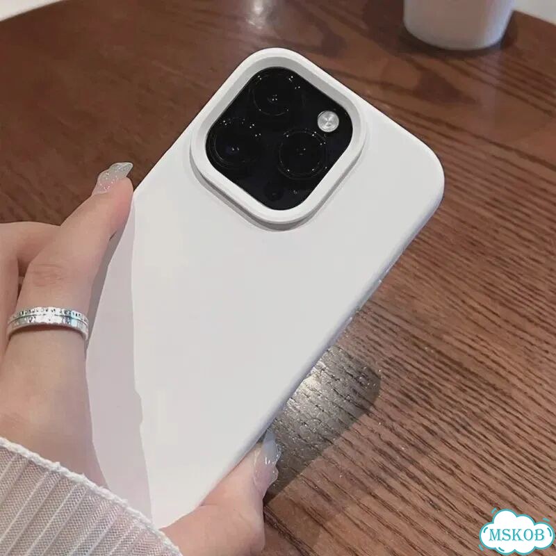 Синий чехол для iPhone 14 из жидкого силикона фото 5