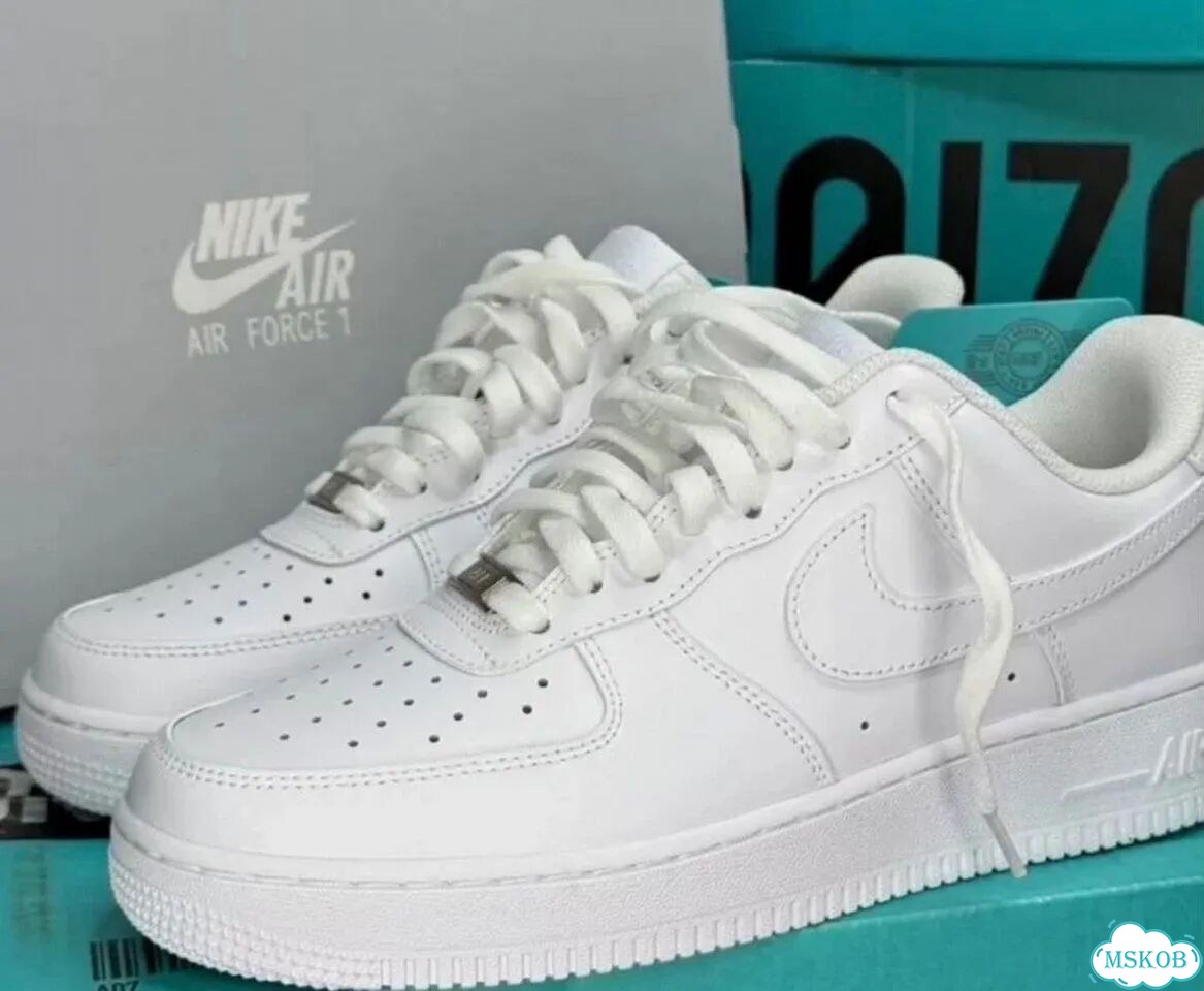 Кроссовки Nike air force 1 low белые фото 1