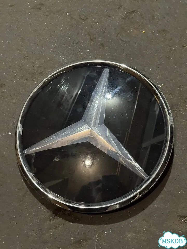 Звезда решетки радиатора под дистроник Mercedes фото 1