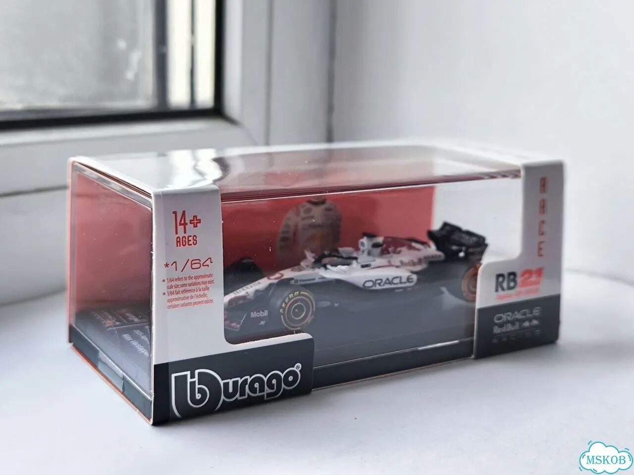 Bburago f1 1/64 Red Bull RB21 #1 фото 1