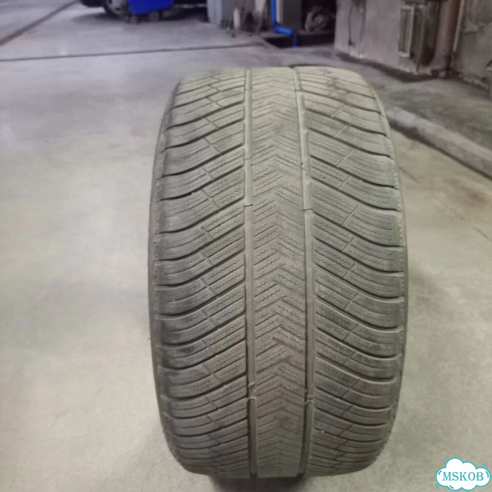 Michelin Pilot Alpin 285/35 R20 фото 4
