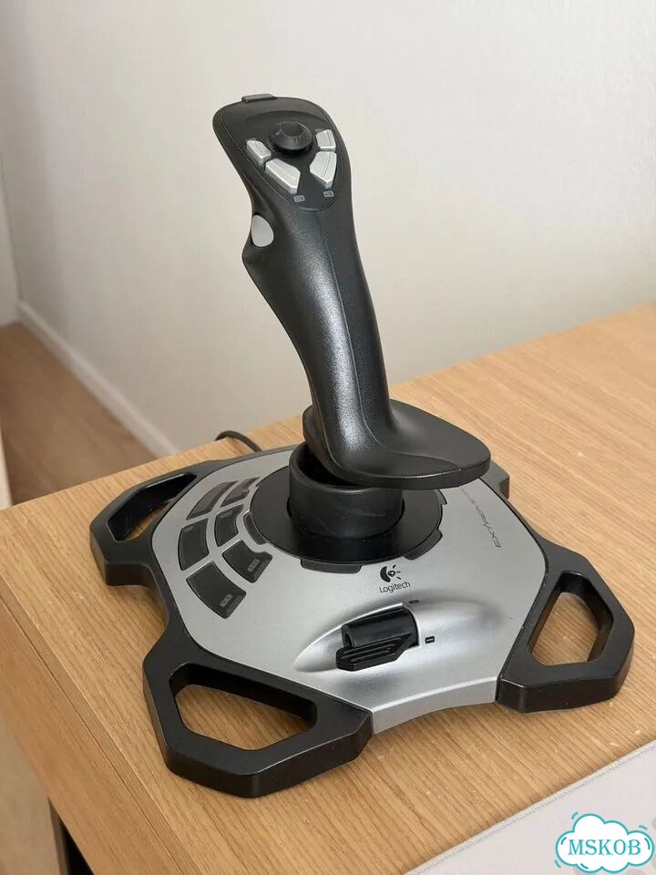 Logitech extreme 3D pro фото 1