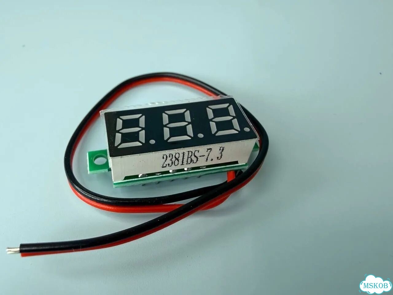 Мини цифровой вольтметр индикатор напряжения фото 3