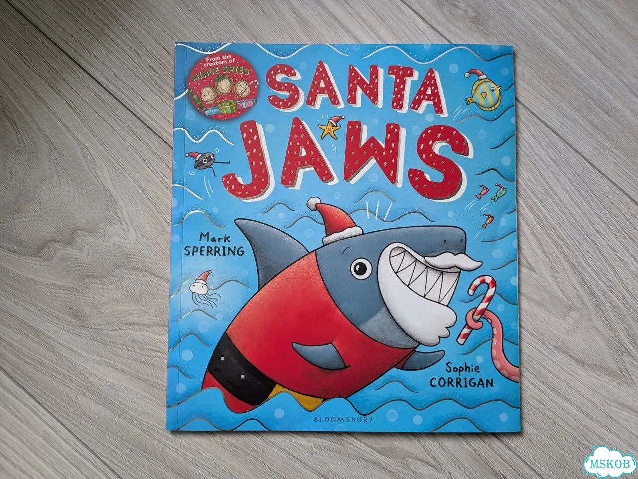 Santa Jaws, Mark Sperring & Sophie Corrigan фото 1