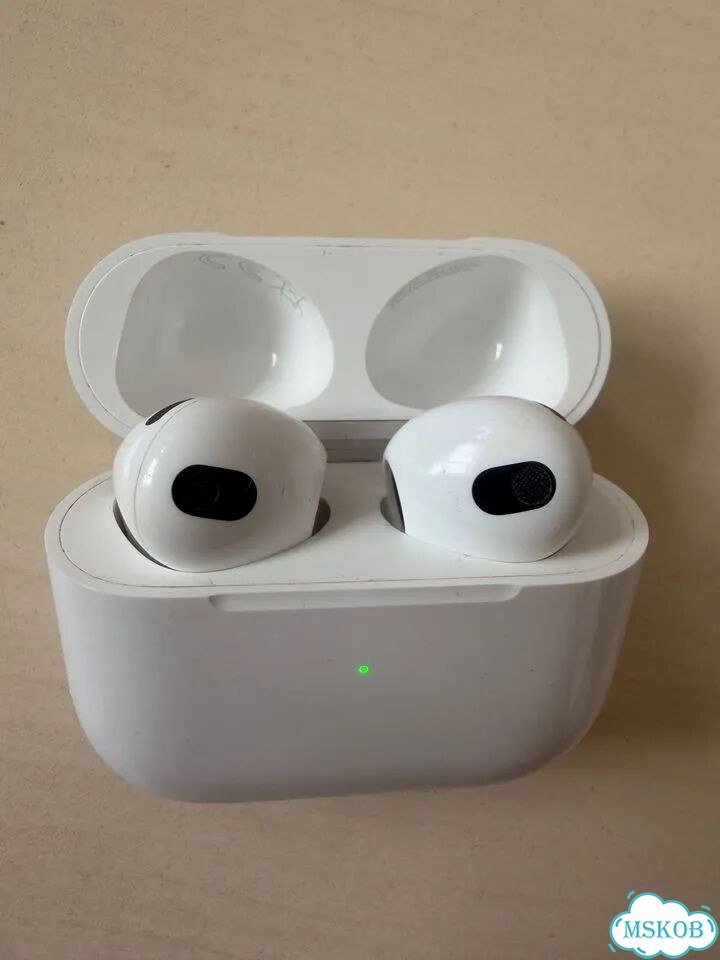 Наушники Apple Airpods 3 A2566 фото 3