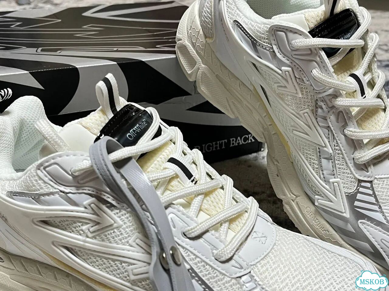 Кроссовки off white be right back фото 3