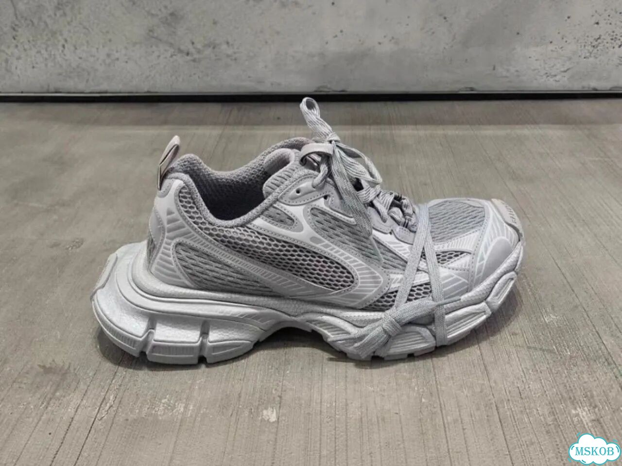 Balenciaga 3XL фото 1
