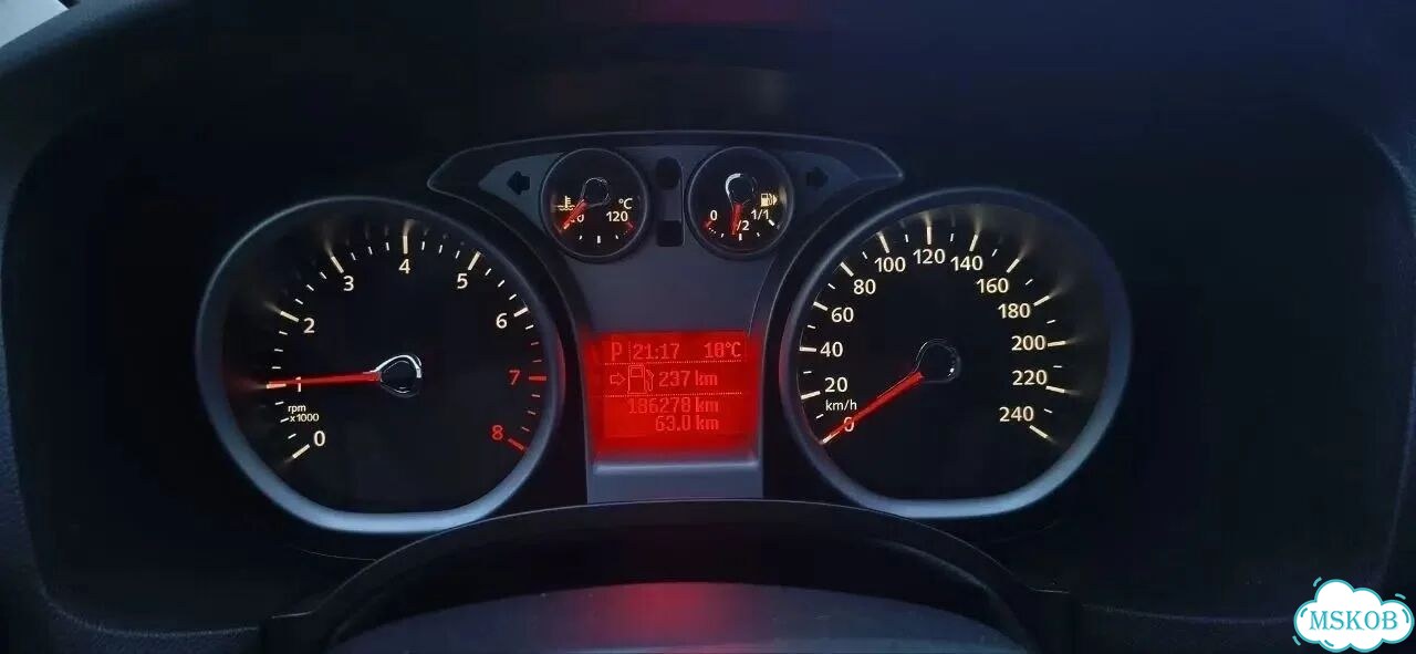 Ford Focus 1.6 AT, 2010, 186 278 км фото 10