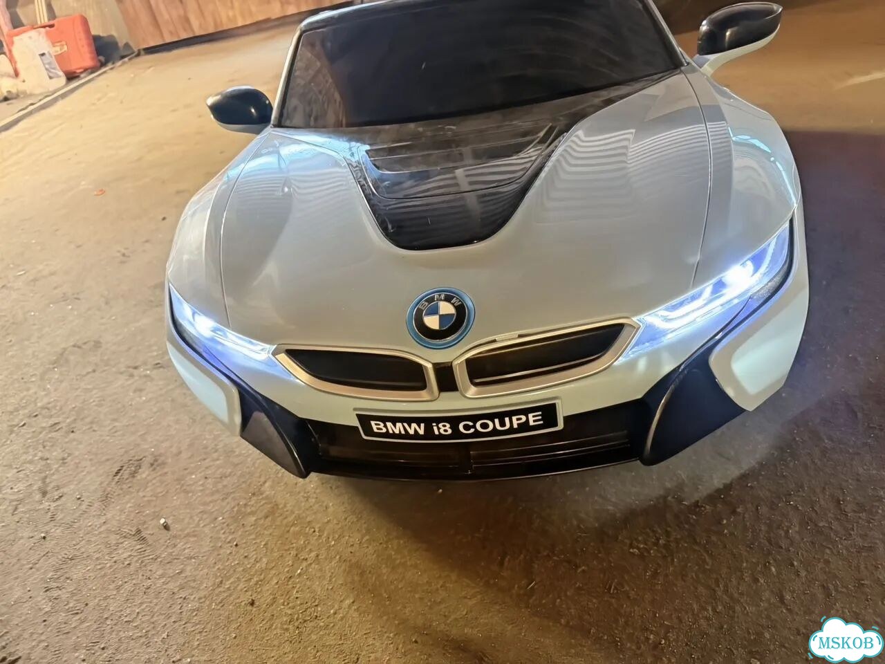 Детский электромобиль bmw i8 фото 1