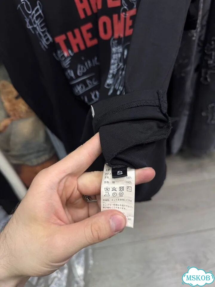 Футболка Maison Mihara Yasuhiro черная оверсайз фото 9