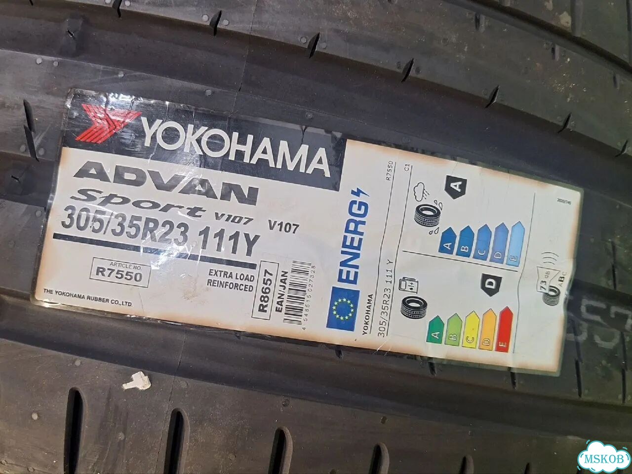 Yokohama Advan Sport V107 305/35 R23 114Y фото 3